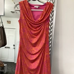 Larry Levine sleeveless fitted sz M dress